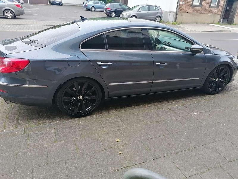 Gebraucht VW Passat Individual 299 PS (219 kW) 2010 Grau Coupé
