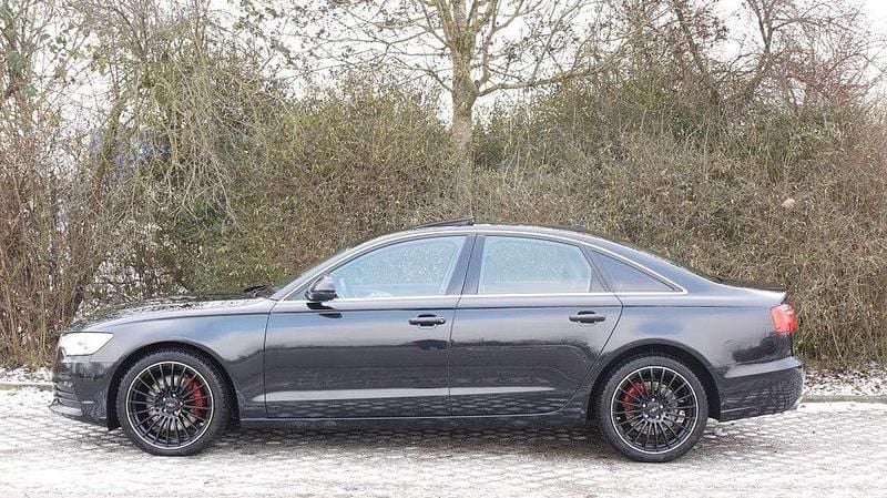 Gebraucht Audi A6 Ambiente 245 PS (180 kW) 2012 Schwarz Limousine