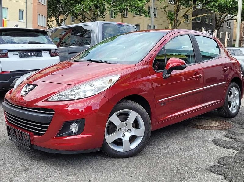 Gebraucht Peugeot 207 Premium 120 PS (88 kW) 2011 Rouge erythree/sanguine Limousine