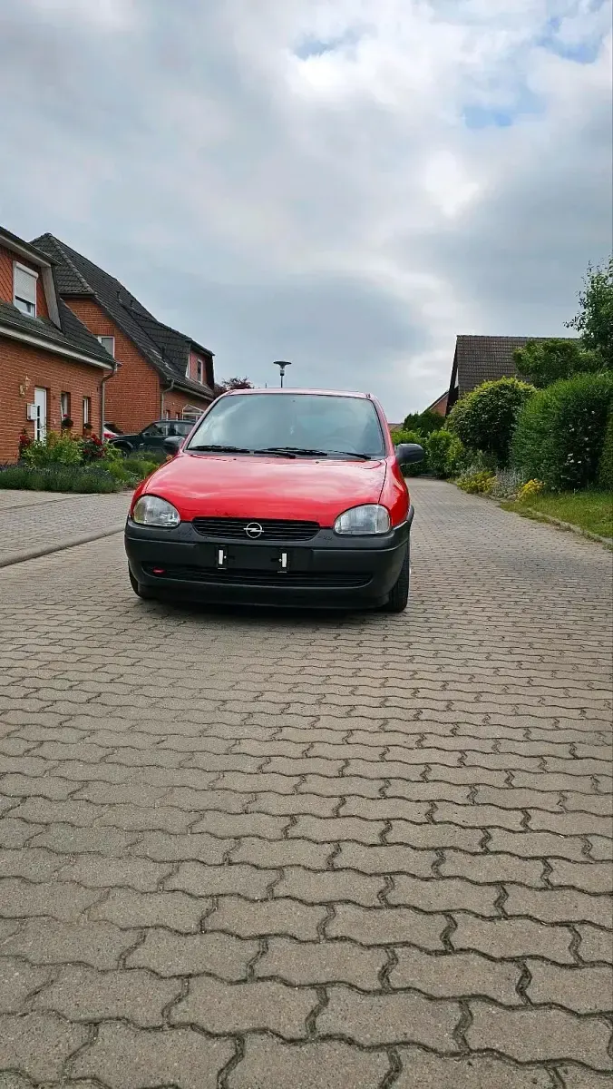 Gebraucht Opel Corsa 54 PS (39 kW) 1999 Rot Kleinwagen
