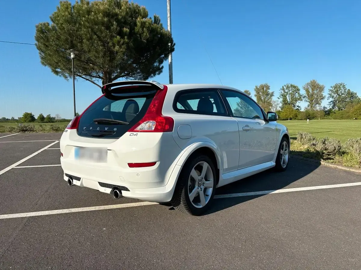 Gebraucht Volvo C30 R-Design 177 PS (130 kW) 2010 Weiß Kleinwagen