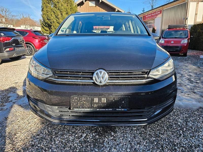 Schwarz Gebraucht 2016 VW Touran Trendline Van / Kleinbus | 7.999 € (Fairer Preis) - Bild 1/4