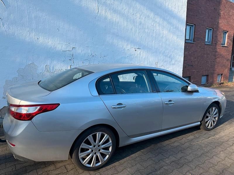 Gebraucht Renault Latitude 173 PS (127 kW) 2011 Grau Limousine