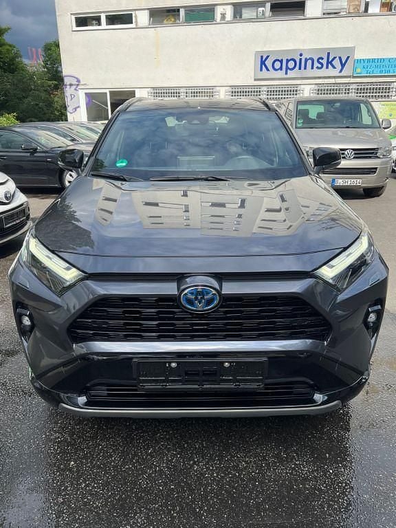 Grau Gebraucht 2022 Toyota RAV4 Hybrid Basis SUV | 34.000 € (Guter Preis) - Bild 1/4
