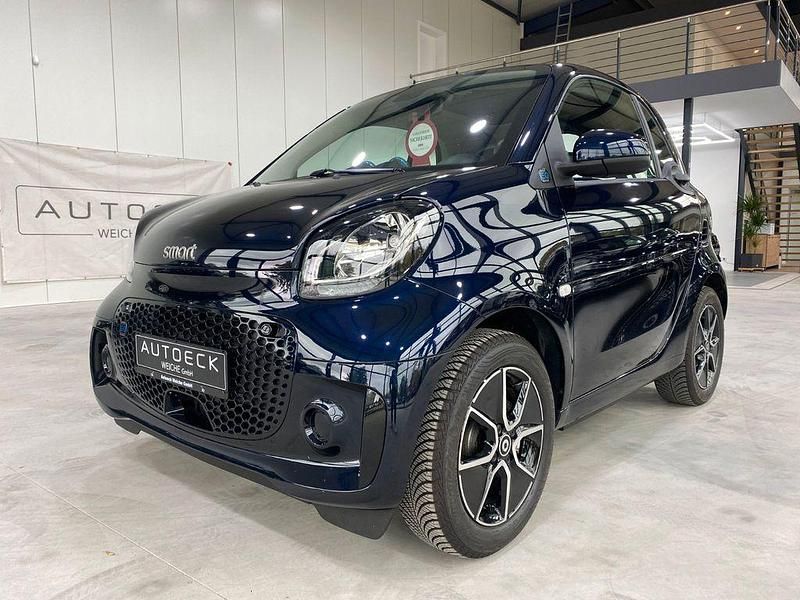 Schwarz Gebraucht 2023 Smart ForTwo Electric Drive Coupé | 13.890 € (Fairer Preis) - Bild 1/4