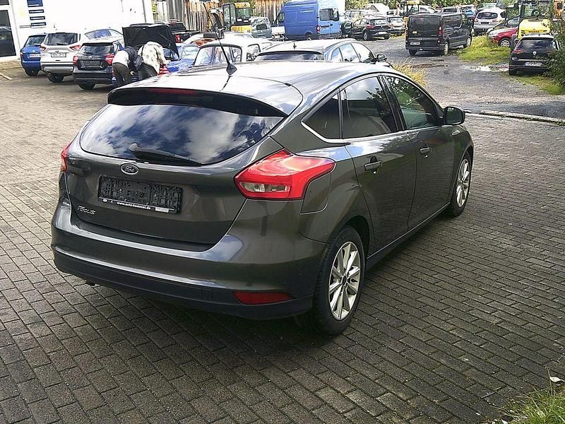 Gebraucht Ford Focus Titanium 125 PS (91 kW) 2016 Limousine