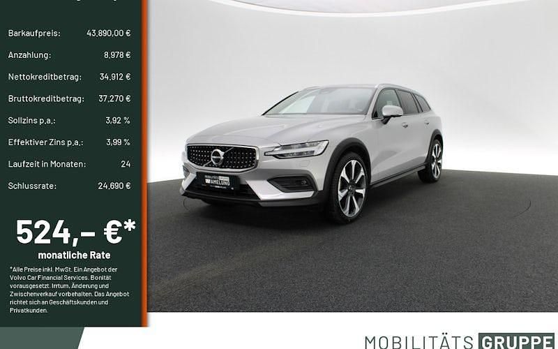 Gebraucht Volvo V60 CC Ultimate 197 PS (144 kW) 2023 Silber Kombi