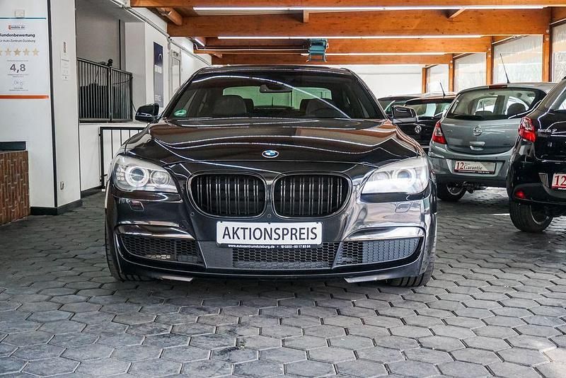 Gebraucht BMW 740 M Sport 306 PS (225 kW) 2011 Schwarz Limousine