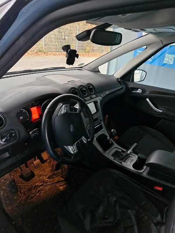 Gebraucht Ford Galaxy 175 PS (128 kW) 2009 Grau Van / Kleinbus