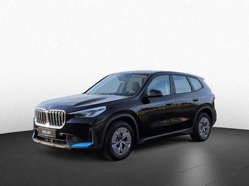 Gebraucht BMW iX1 Performance 225 kW (306 PS) 2023 Schwarz (schwarz) SUV