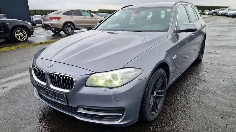 Gebraucht BMW 530 Performance 258 PS (189 kW) 2014 Grau Kombi