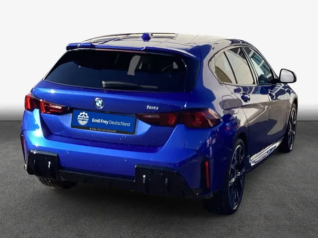 Gebraucht BMW 120 Performance 156 PS (114 kW) 2025 M portimao blau metallic Kleinwagen
