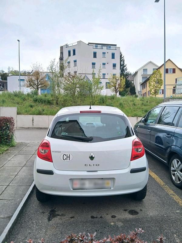 Second-hand Renault Clio II 2009 Alb Hatchback