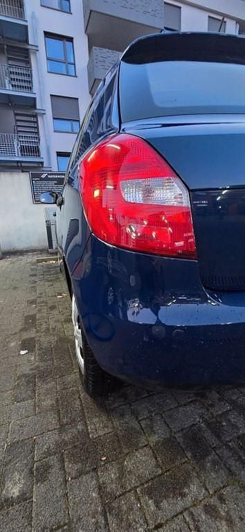 Gebraucht Skoda Fabia Ambition 69 PS (50 kW) 2012 Blau Kombi