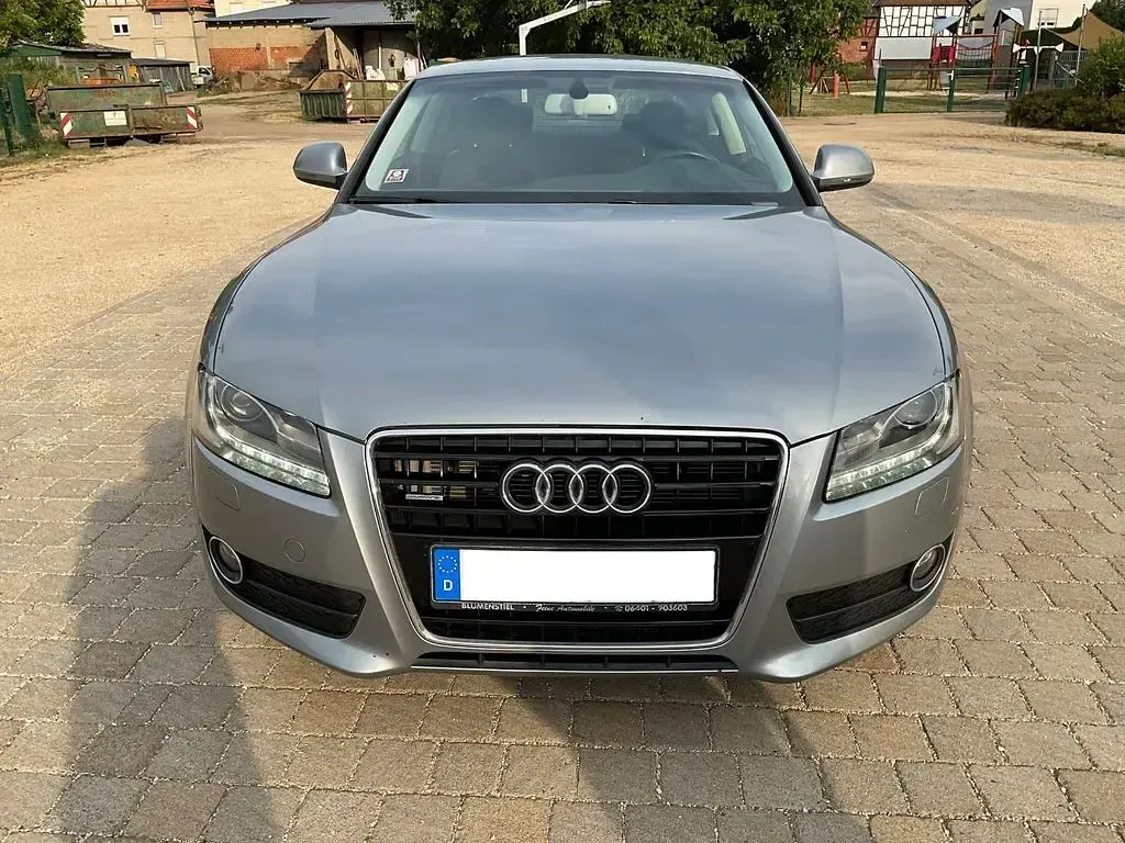 Gebraucht Audi A5 Design 239 PS (175 kW) 2010 Grau Coupé