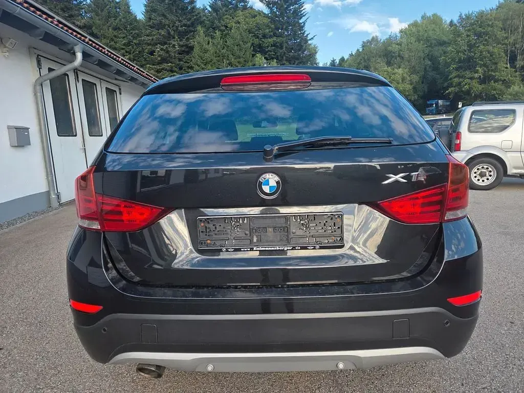 Gebraucht BMW X1 Advantage 143 PS (105 kW) 2015 Schwarz SUV