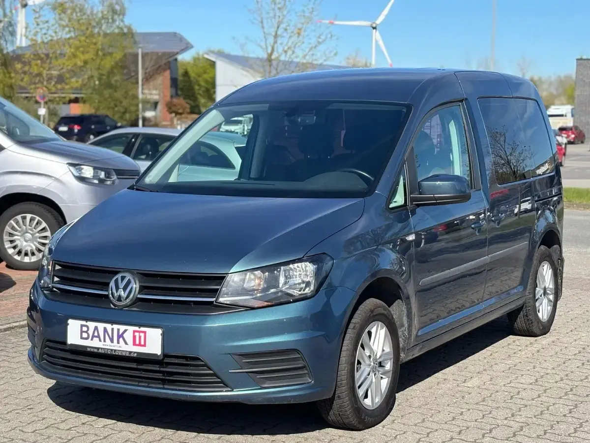 Usata VW Caddy 102 CV (75 kW) 2016 Verde Monovolume