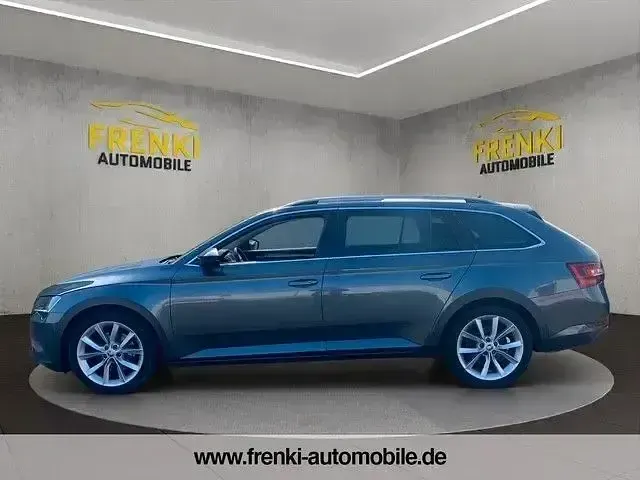 Gebraucht Skoda Superb Style 190 PS (139 kW) 2019 Grau Kombi