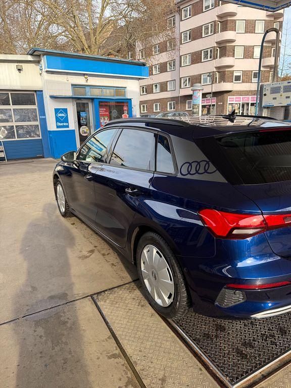 Gebraucht Audi A3 Advanced 116 PS (85 kW) 2023 Blau Limousine