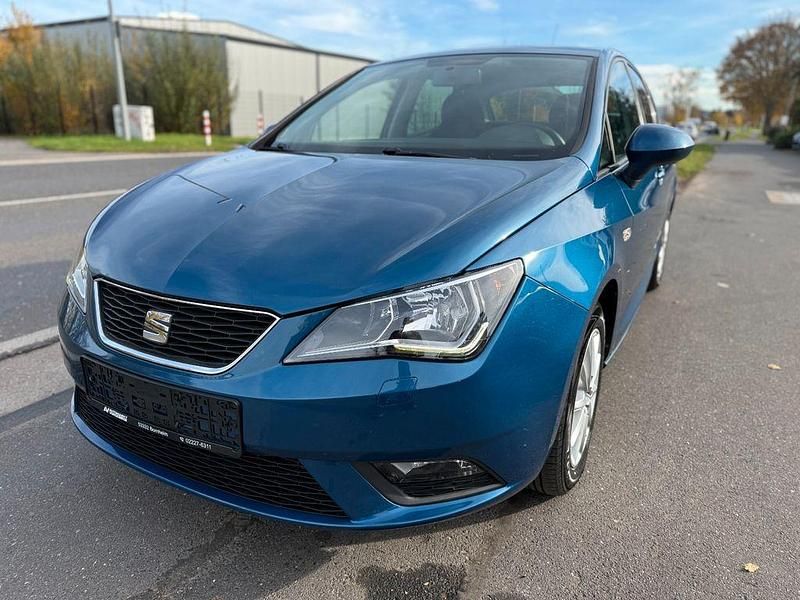Blau Gebraucht 2016 Seat Ibiza Style Limousine | 7.990 € (Fairer Preis) - Bild 1/4