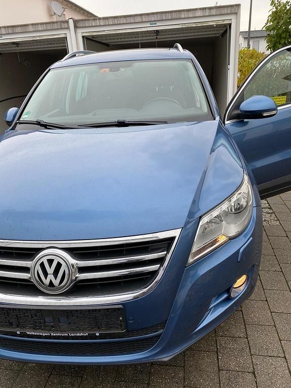 Blau Gebraucht 2010 VW Tiguan SUV | 8.100 € (Guter Preis) - Bild 1/4