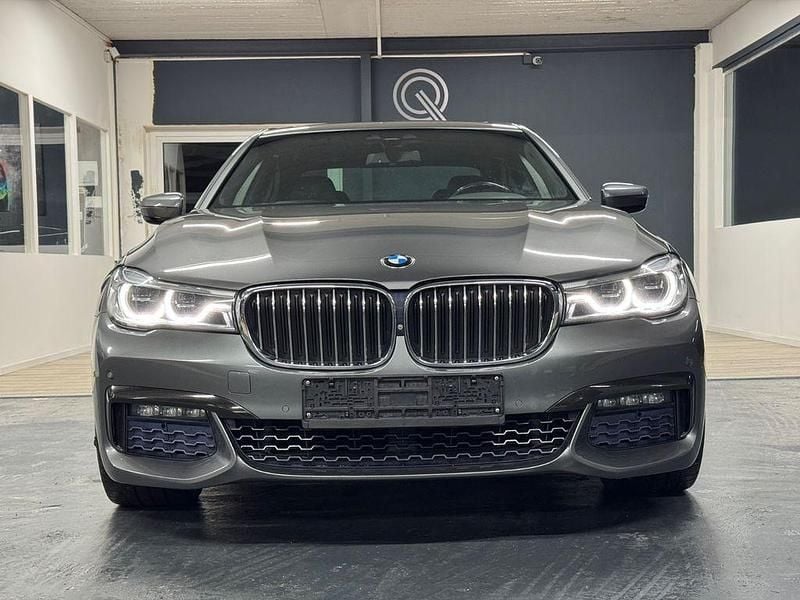 Gebraucht BMW 730 M Sport 265 PS (194 kW) 2017 Grau Limousine