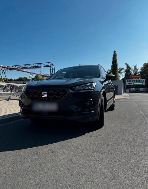 Grau Gebraucht 2020 Seat Tarraco FR SUV | 26.900 € (Superpreis) - Bild 1/4