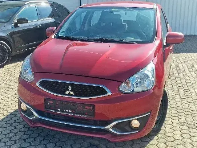 Gebraucht Mitsubishi Space Star Edition 71 PS (52 kW) 2019 Rot Kleinwagen
