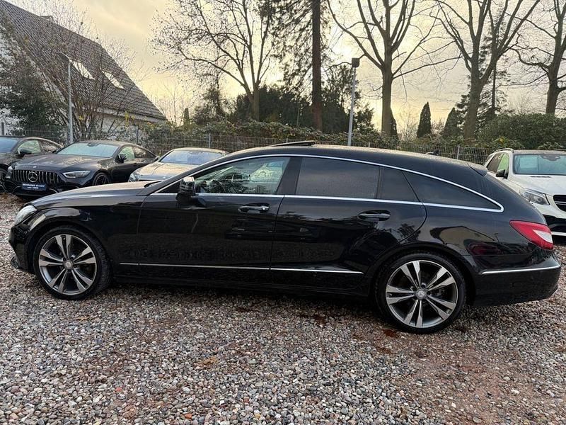 Gebraucht Mercedes CLS250 Shooting Brake 204 PS (150 kW) 2015 Schwarz Kombi