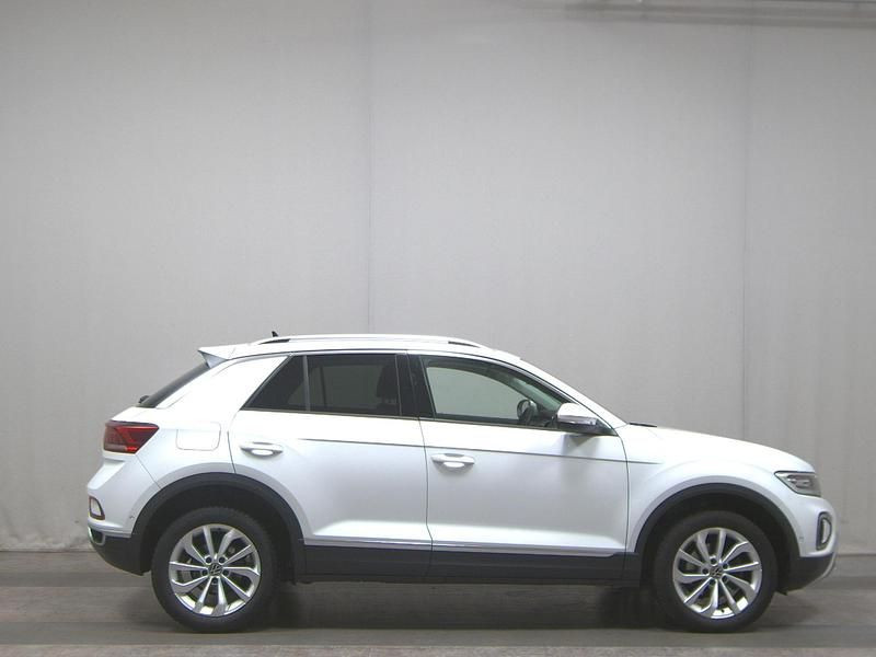 Weiss Gebraucht 2023 VW T-Roc Pro SUV | 17.680 € (Fairer Preis) - Bild 1/4