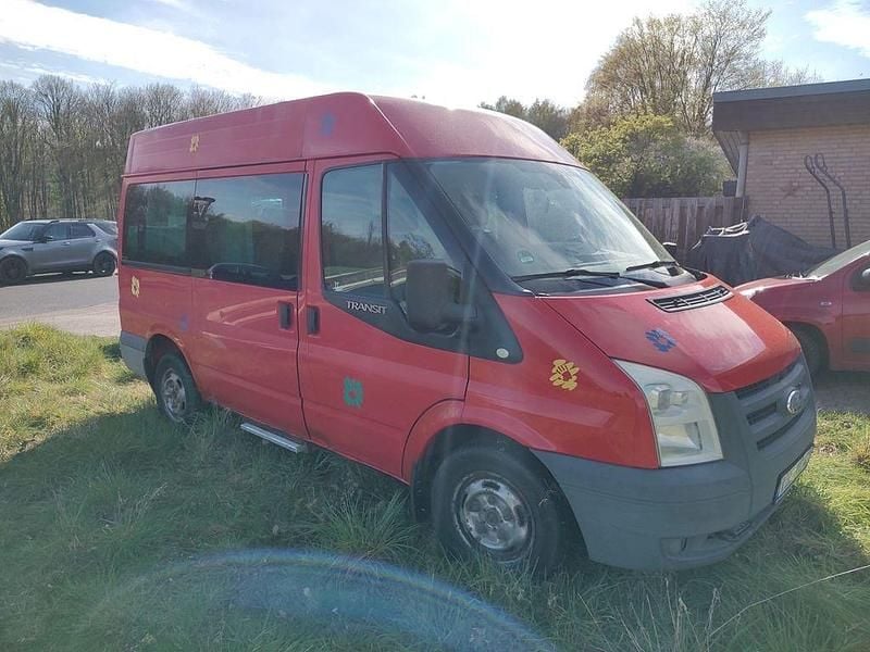 Używany Ford Transit 86 KM (63 kW) 2008 Czerwony Minivan