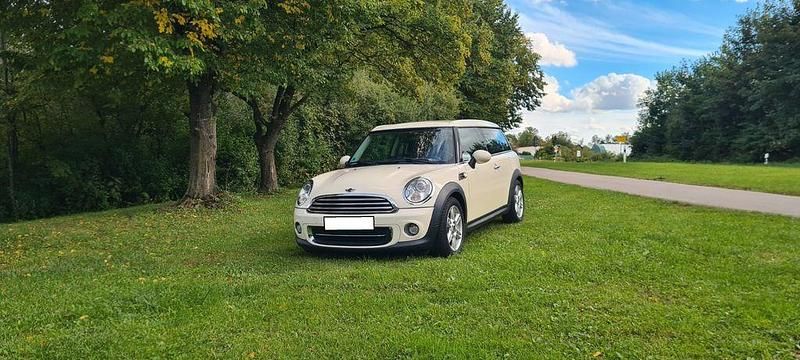 Beige Gebraucht 2010 Mini Cooper Clubman Kombi | 6.999 € (Fairer Preis) - Bild 1/4