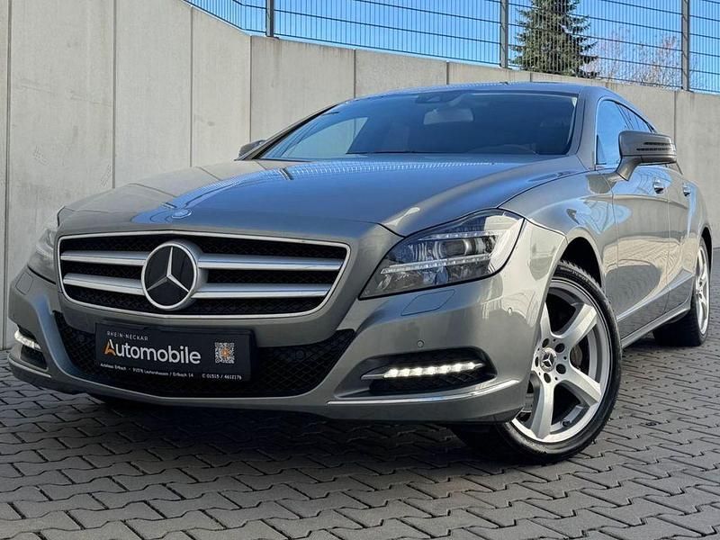 Silber Gebraucht 2013 Mercedes CLS350 Shooting Brake Kombi | 12.999 € (Guter Preis) - Bild 1/4
