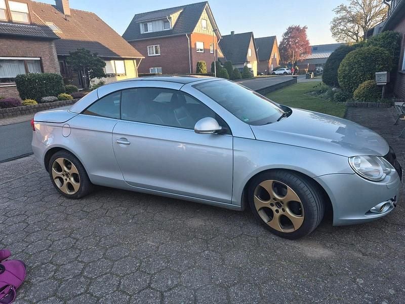 Second-hand VW Eos 150 CP (110 kW) 2006 Argintiu Cabrio