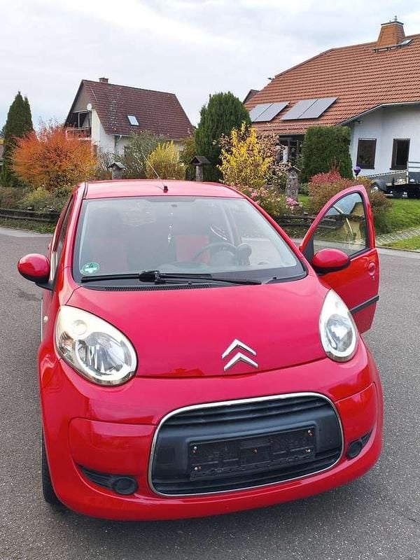 Rot Gebraucht 2009 Citroën C1 Style Kleinwagen | 2.200 € (Guter Preis) - Bild 1/4