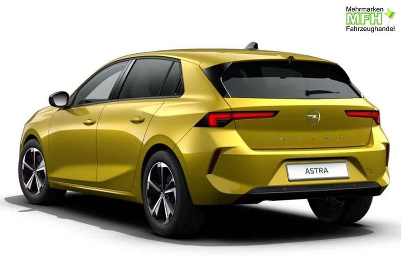 Neu Opel Astra Edition 131 PS (96 kW) 2025 Kult gelb metallic Limousine