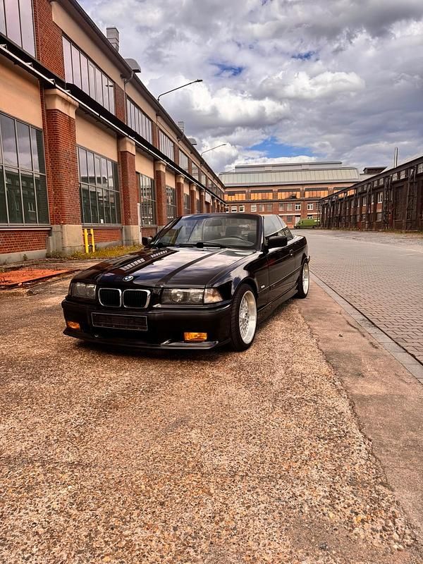 Schwarz Gebraucht 1997 BMW 328 Cabriolet M Sport Cabrio | 12.500 € (Guter Preis) - Bild 1/4