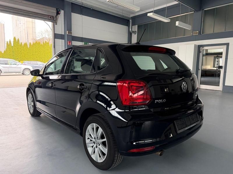 Gebraucht VW Polo 90 PS (66 kW) 2016 Schwarz Kleinwagen