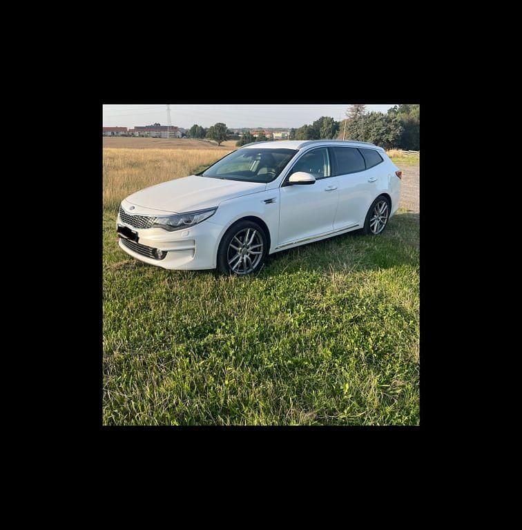 Weiß Gebraucht 2016 Kia Optima Spirit Kombi | 11.749 € (Superpreis) - Bild 1/4