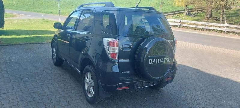 Używany Daihatsu Terios 105 KM (77 kW) 2011 Czarny SUV