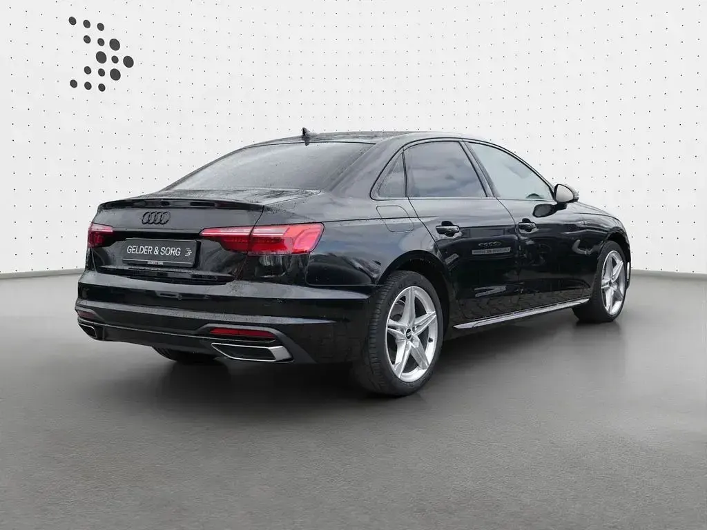 Używany Audi A4 Advanced 204 KM (150 kW) 2021 Czarny Sedan/Limuzyna