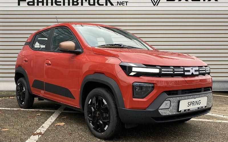 Neu Dacia Spring Extreme 47 kW (65 PS) 2025 Brick red Kleinwagen
