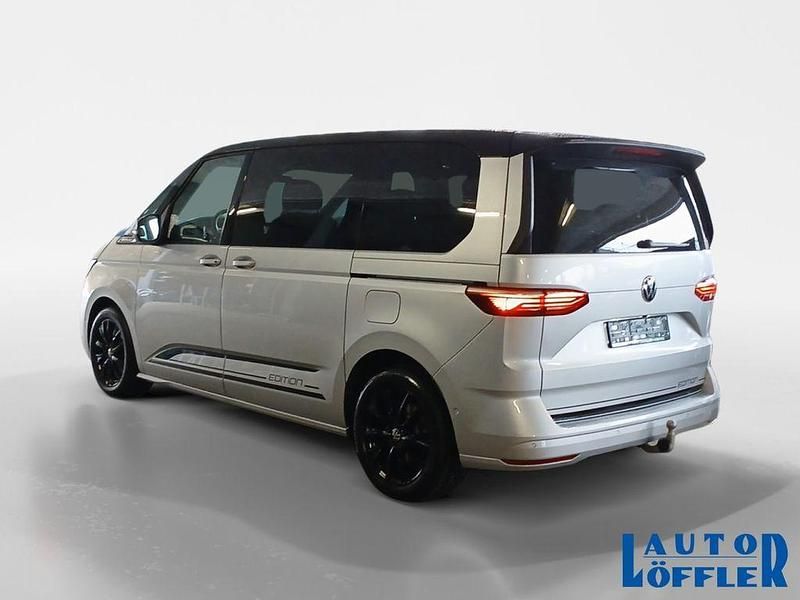 Usado VW Multivan Edition 150 CV (110 kW) 2023 Plateado Monovolumen