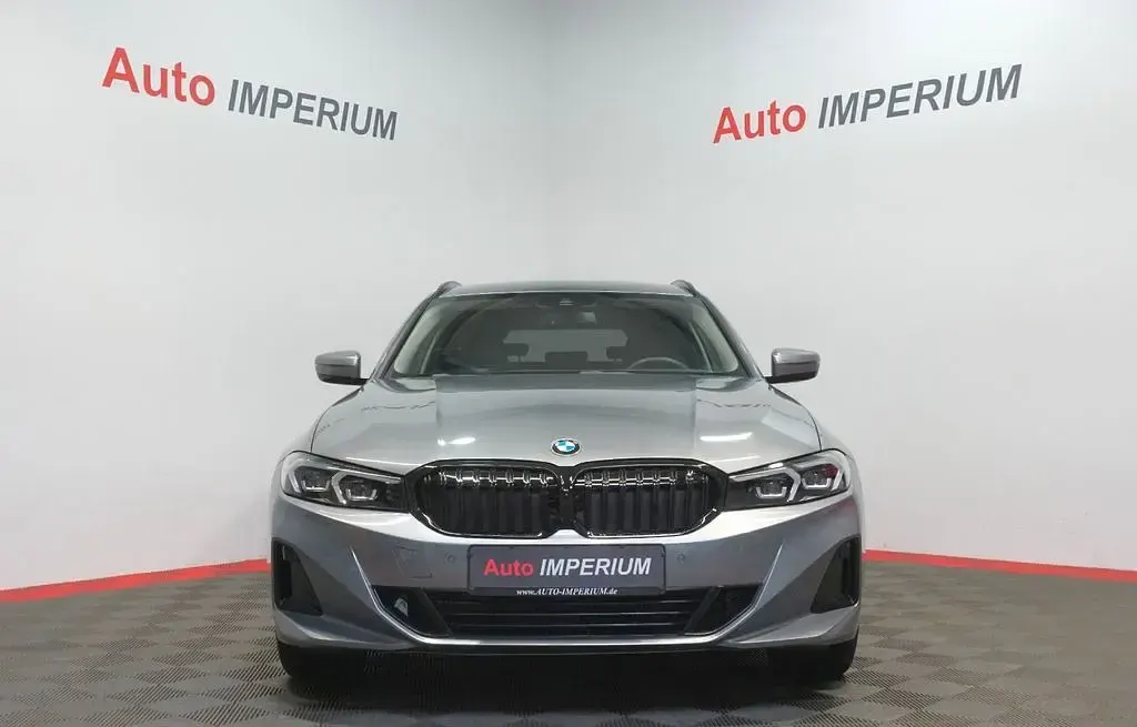 Gebraucht BMW 320 Shadowline 190 PS (139 kW) 2024 Grau Limousine
