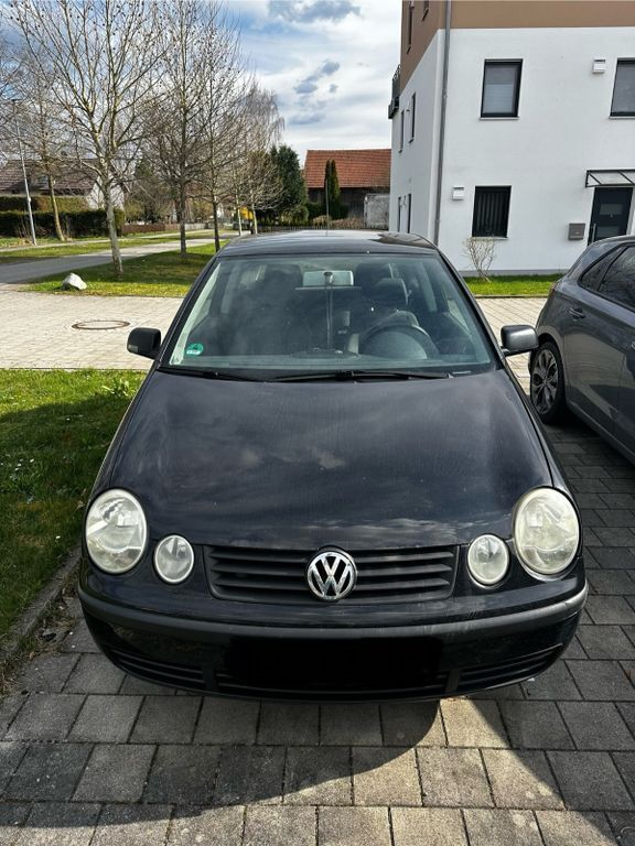 Schwarz Gebraucht 2004 VW Polo Trendline Limousine | 880 € (Guter Preis) - Bild 1/4