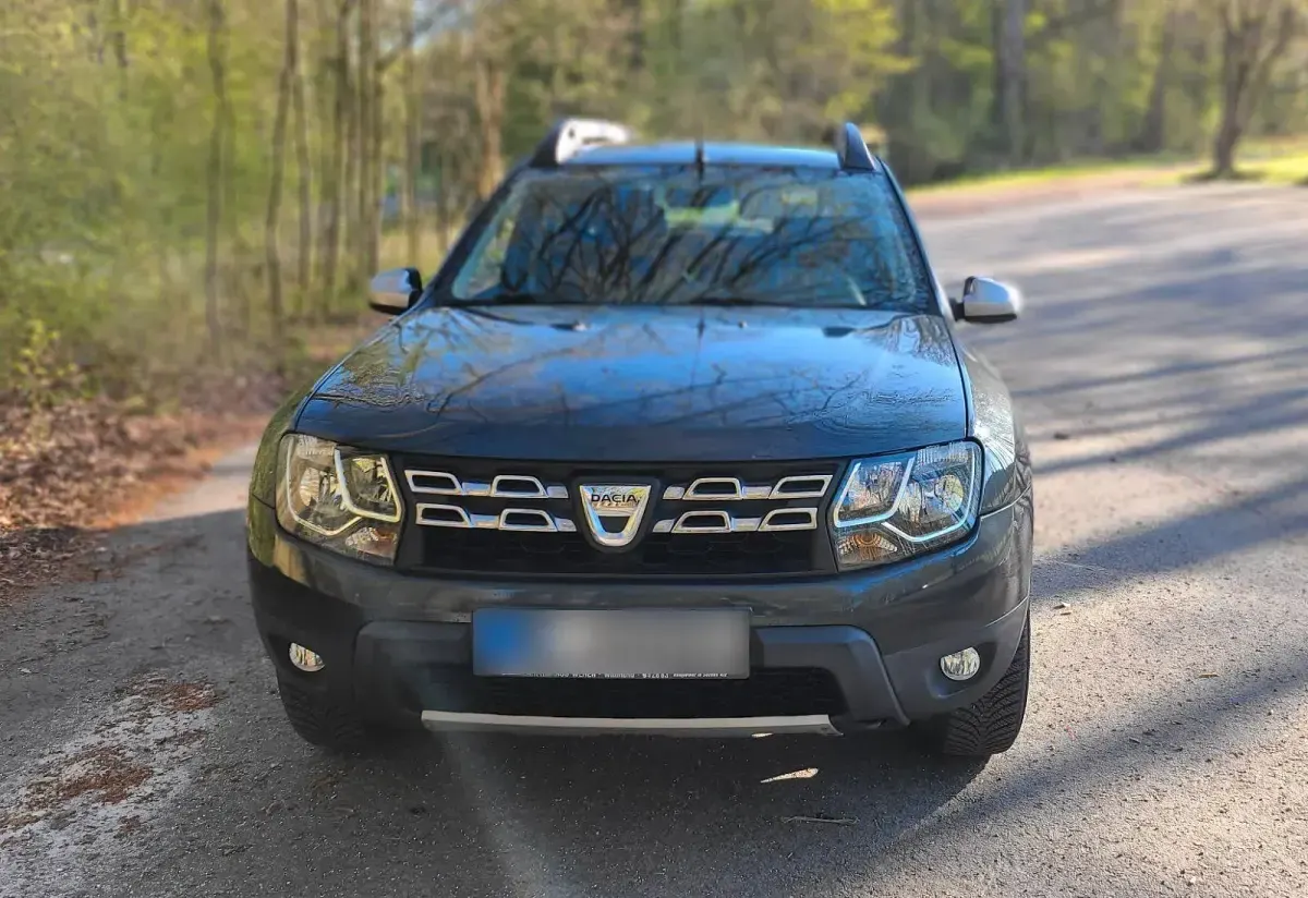 Second-hand Dacia Duster 108 CP (79 kW) 2016 Gri SUV