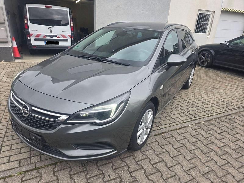 Grau Gebraucht 2019 Opel Astra Edition Kombi | 12.250 € (Fairer Preis) - Bild 1/4
