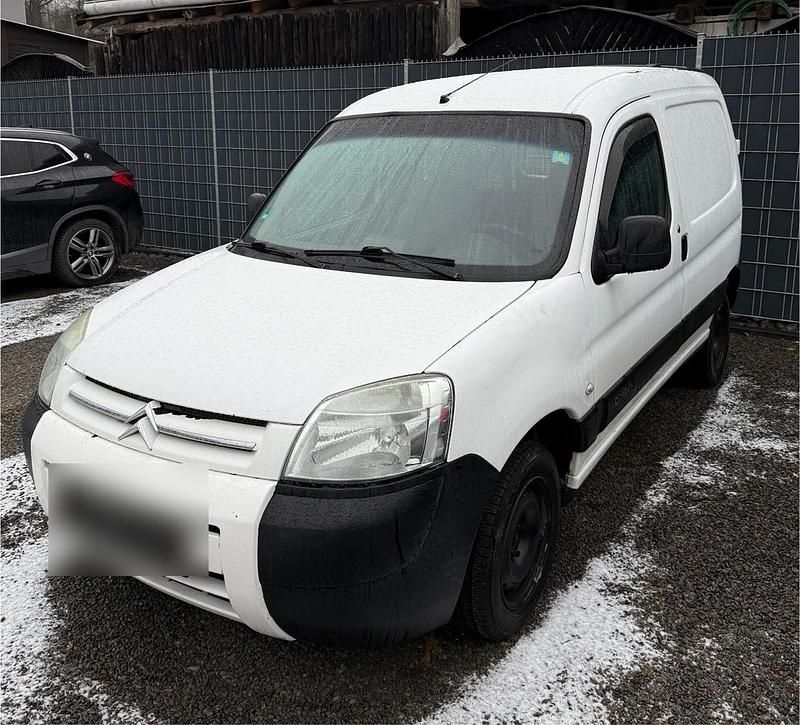 Weiß Gebraucht 2006 Citroën Berlingo Van / Kleinbus | 1.750 € (Etwas zu teuer) - Bild 1/4