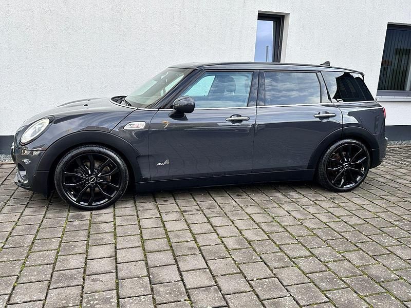 Grau Gebraucht 2017 Mini Cooper S Kleinwagen | 15.980 € (Fairer Preis) - Bild 1/4