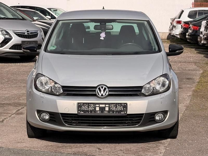 Gebraucht VW Golf VI Style 105 PS (77 kW) 2011 Silber Kleinwagen